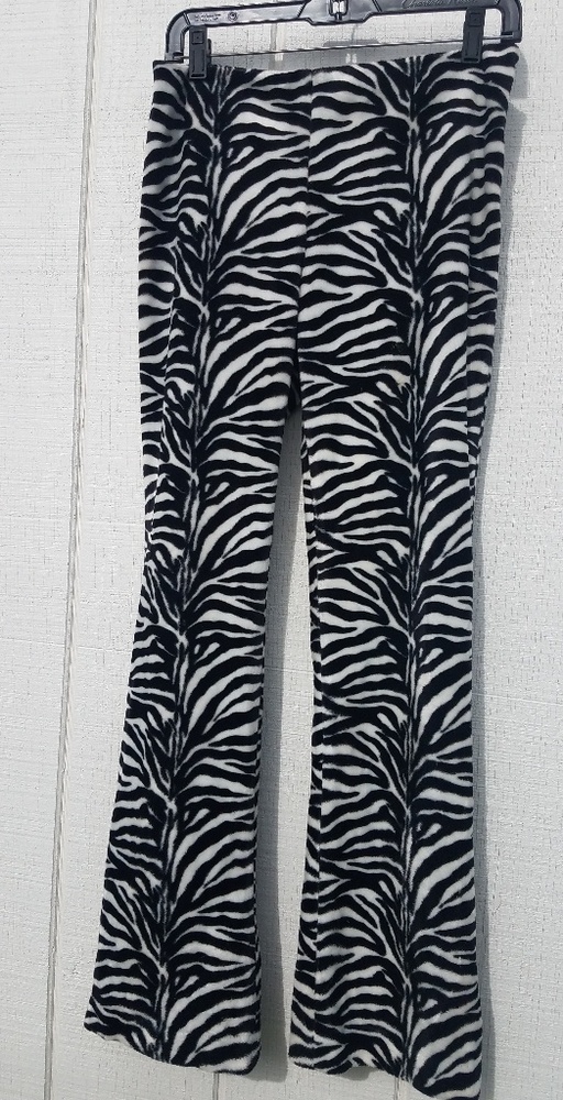 🖤 Zebra print DKNY pants 🦓